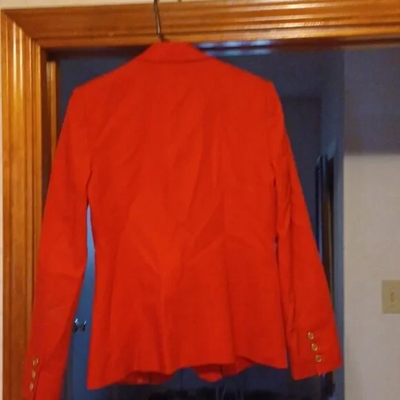 SIZE 6 VINCE CAMUTO RED UNLINED PANT SUIT - Picture 5 of 5